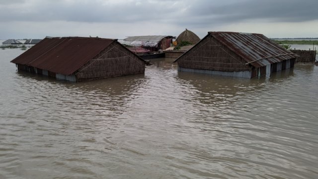 বাড়তে পারে বৃষ্টি, বন্যা পরিস্থিতির অবনতির শঙ্কা